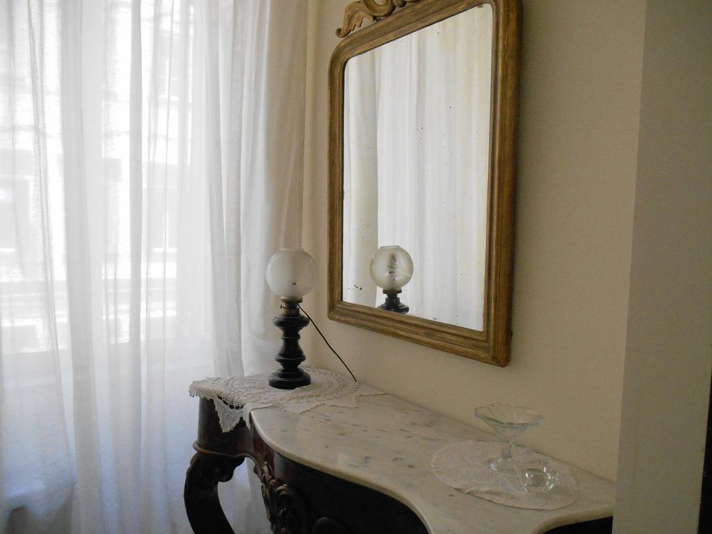 Casa Sannazzaro Apartman Nápoly Szoba fotó